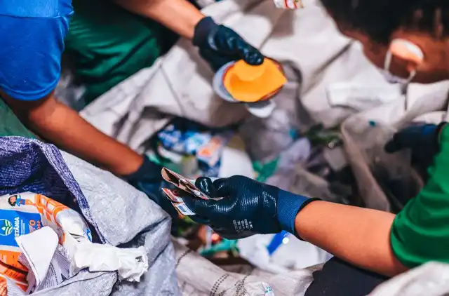 Integração entre indústria, marcas e cooperativas impulsiona a reciclagem de plástico no Brasil 